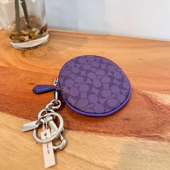 NWT Coach Circular Coin Pouch Bag Charm In Signature Canvas - Picture 3 of 4